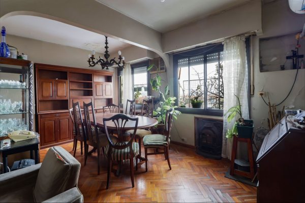 Venta de dpto 4 amb. excelente zona Florida Mitre.