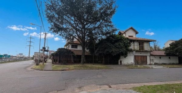 Venta Lote 906m2 Panam casi Thames Comercial Ofic.