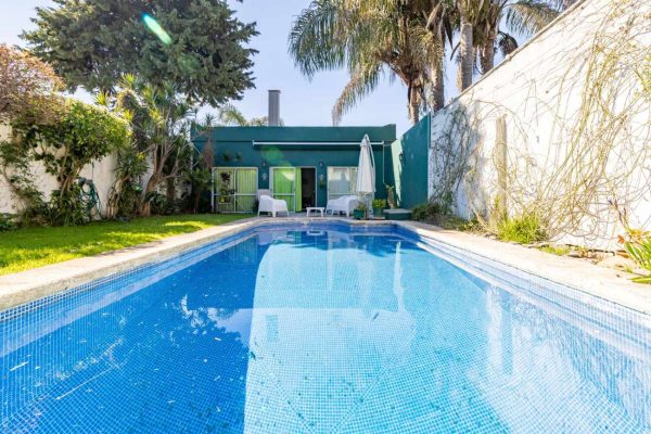 For Sale House 4-bedroom Garden BBQ and Pool Olivos Golf