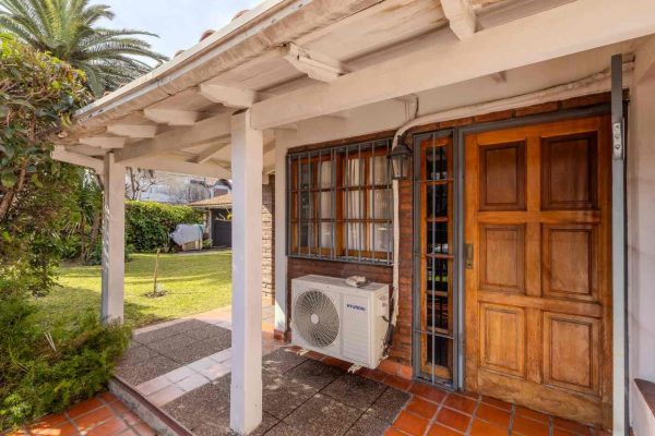 For Sale House Double Access And Garden Large Lot