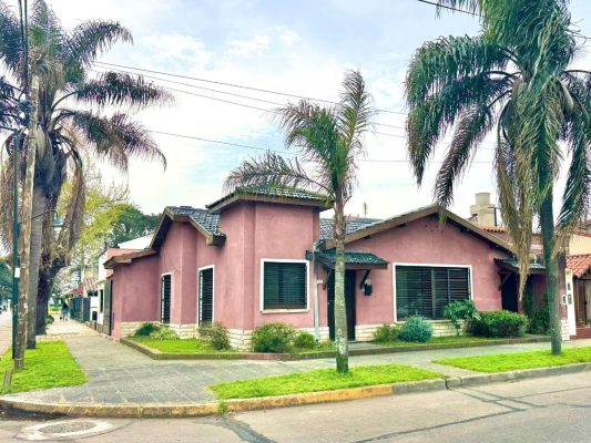 Venta Casa 5 Ambientes En Esquina – Martínez