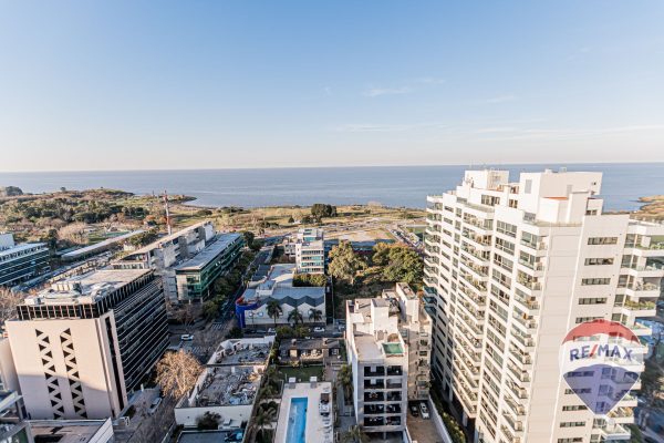 For Sale 3-bedroom Apartment with River View Full Amenities