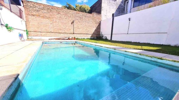 Alquiler Casa Amoblada, 6 amb, Pileta, Martinez