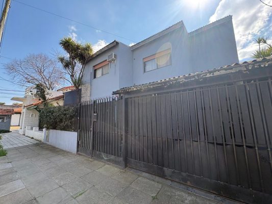 For Sale House Olivos Golf With Garage Vicente Lopez