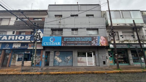Venta Local / oficina con terraza en San Isidro