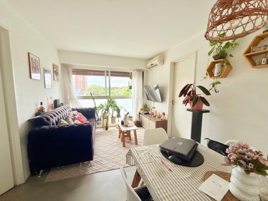 For Sale 1-bedroom Apartment Acassuso With Storage Unit