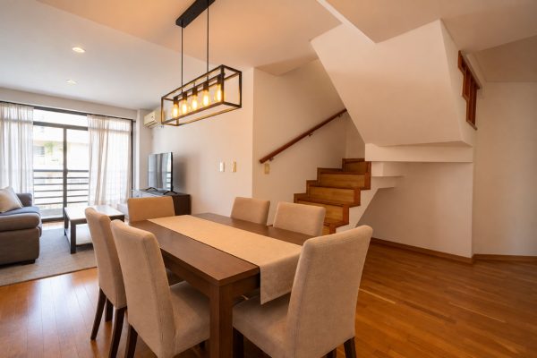 For Sale Semi-floor Downtown Olivos With Garage
