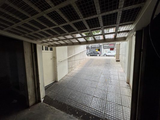 VENTA 2 COCHERAS en SAN ISIDRO