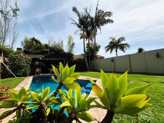 House for sale in Acassuso, 5 rooms, with annex