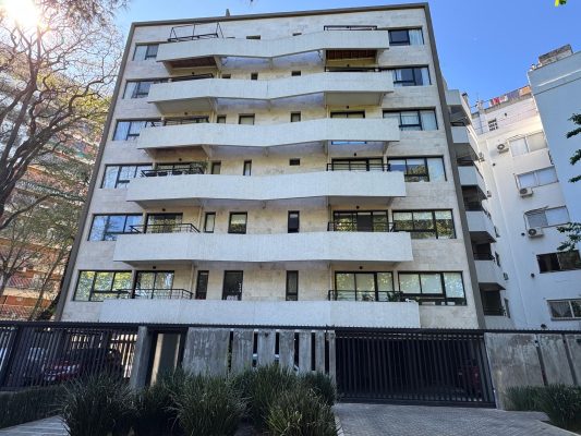Alquiler Olivos 4 ambientes 2 cocheras Balcon