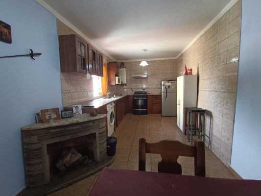 Venta CASA con LOCAL independiente