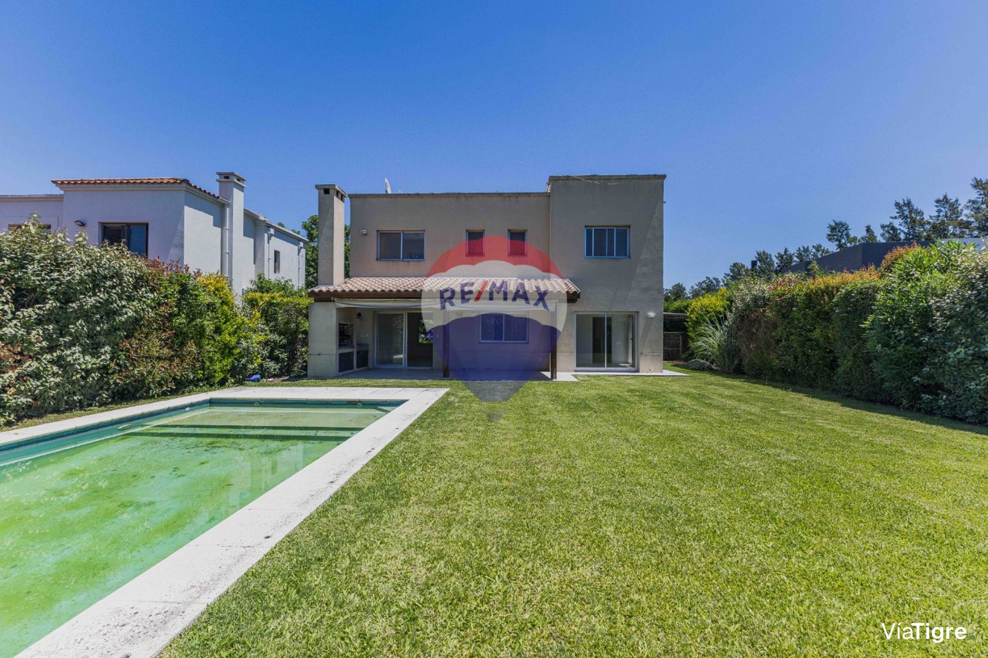 4-room house for sale in La Comarca Tigre with pool