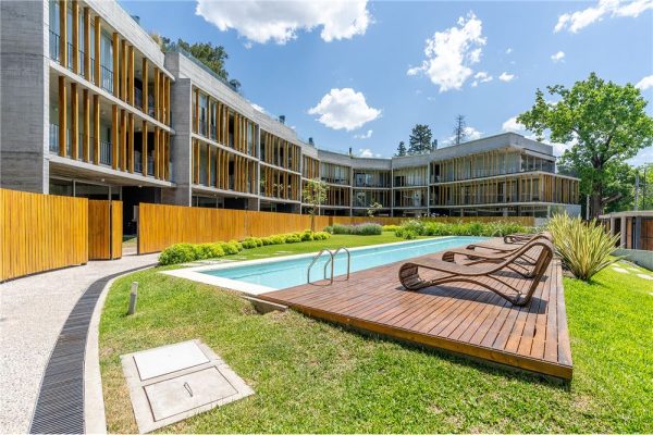Venta Casa 4 Amb. Con Cochera En Om Punta Chica