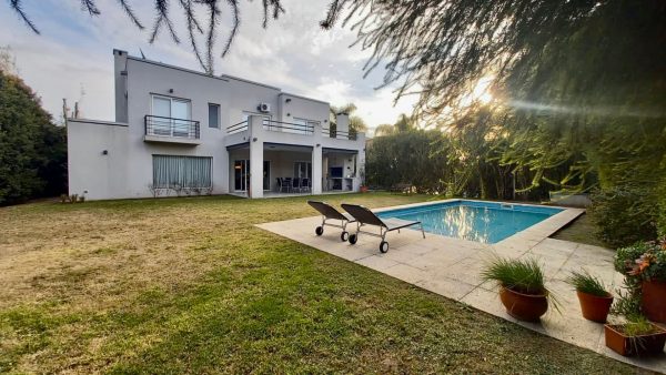 Alquiler Casa 4 Dorm Barrio Greenlands BUENA VISTA