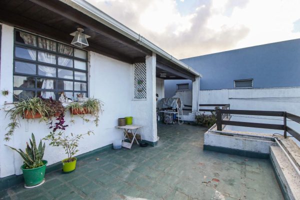 2-Room House, Type Ph, Beccar, with Terrace – For Rent
