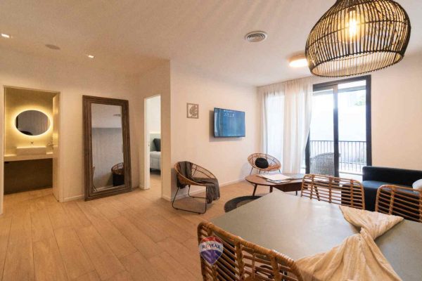 Venta Casa Multifamiliar En Martínez Con Terraza