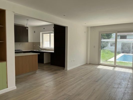 Vta Casa "a Nuevo" 3 dorm-jardín-pileta-385m2 lote