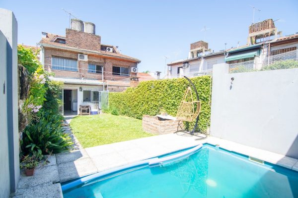 Venta Casa Dúplex 5 ambientes con pileta , Olivos