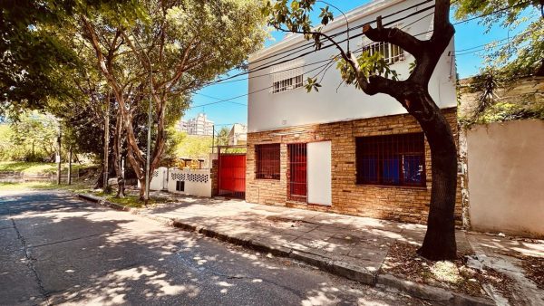 Casa 5 Amb En Venta Villa Martelli Con Cochera