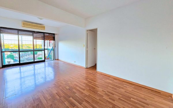 4-room Apartment for Rent on Paraná