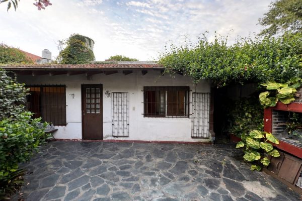 Ph En Venta -En Olivos- Con Patio