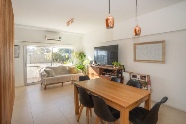 Dpto 3 amb con balcon y cohera en venta en Olivos