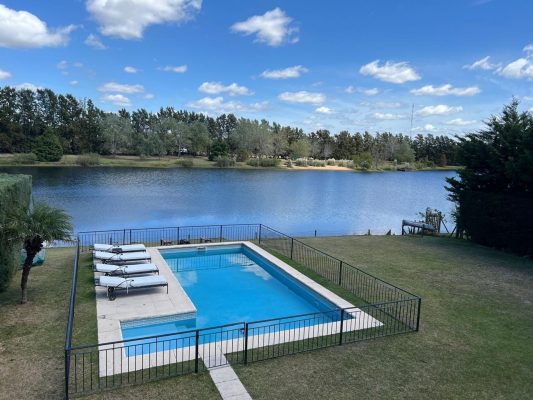 Venta Casa a la Laguna Santa Catalina, Villanueva