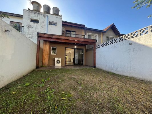 Rental Duplex with Garden and Parking in Carapachay