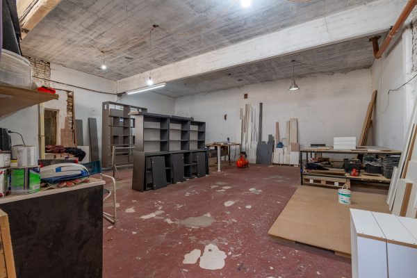 Warehouse Sale in West Florida