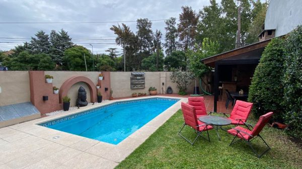 Venta casa 6 amb.Jardín, pileta, garaje San Isidro