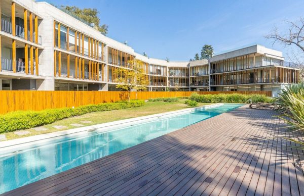 Venta De Departamento / Duplex 5 Amb. Punta Chica